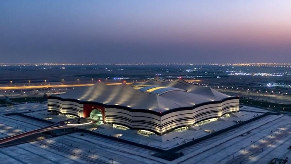 من هو مصمم استاد البيت : المهندس المعماري الألماني ألبرت شبير.