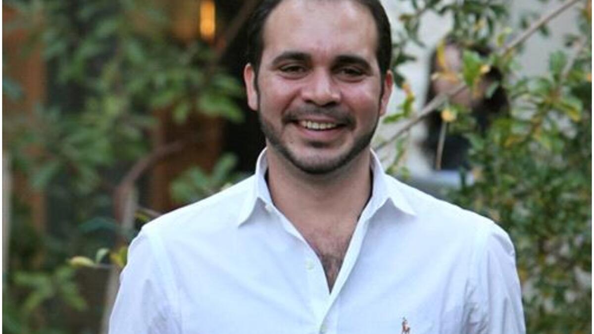 الكلية العلمية الإسلامية – عمان: اختار أن يدرس في المدرسة ذاتها التي تلقى فيها والده الملك الحسين تعليمه قبل أن ينتقل لمدرسة أمريكية.