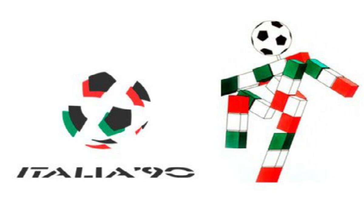 سياو: هو عبارة عن عصا لها رأس وبها ألوان علم إيطاليا وهو يلعب كرة القدم.