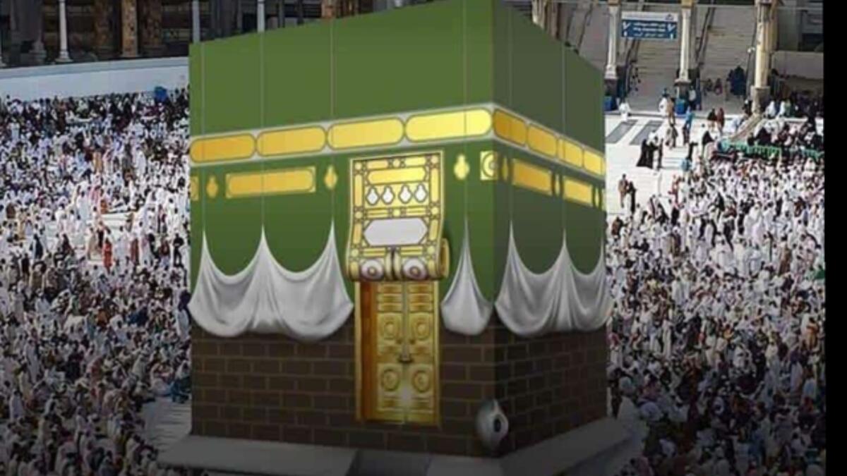 اللون الأخضر: ألبس الخليفة الناصر العباسي الكعبة ديباجًا باللون الأخضر في عام 614 هجري