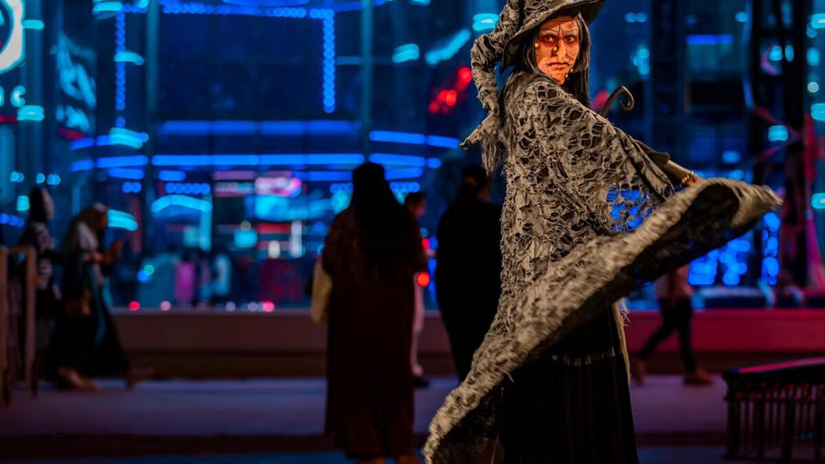 تضمنت فعالية “ويكند الرعب” مسيرة لأبرز الشخصيات المرعبة عالميًا