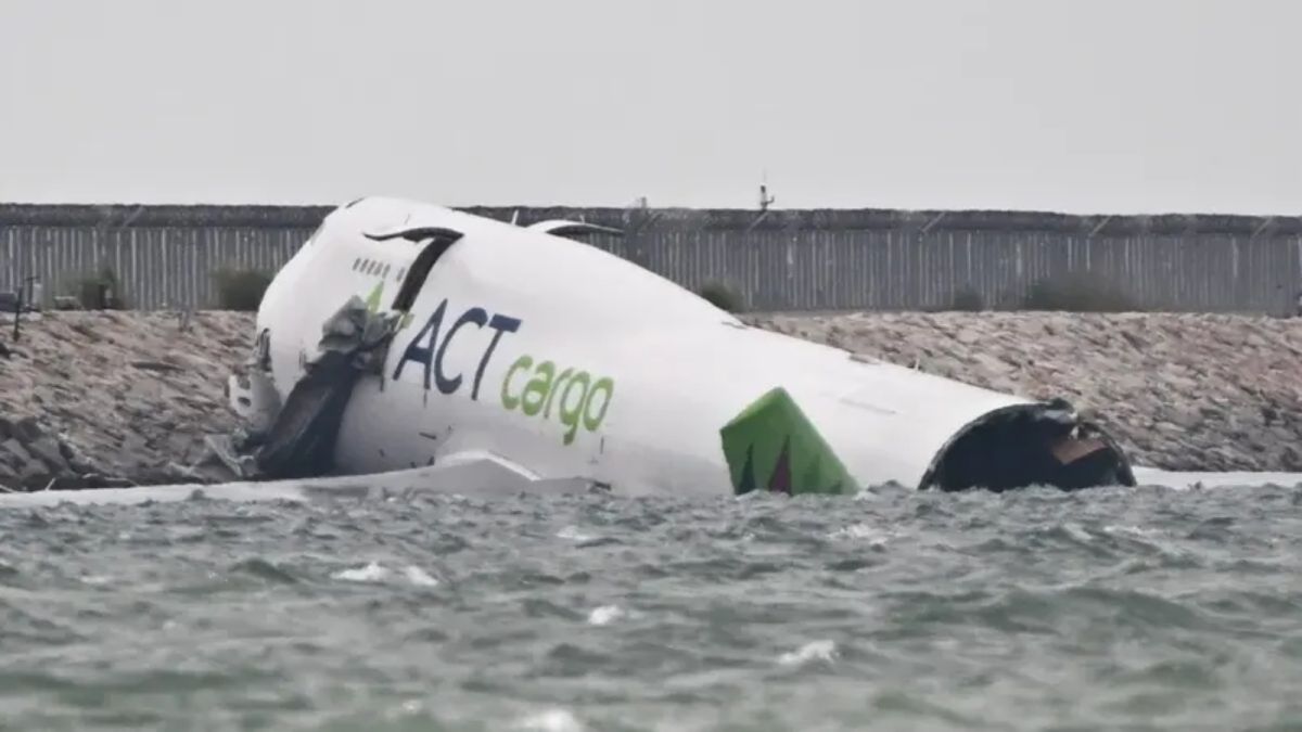 "طيران الإمارات" تعلن أنها طائرة مؤجرة تقوم بتشغيلها شركة الشحن التركية "أكت إيرلاينز"