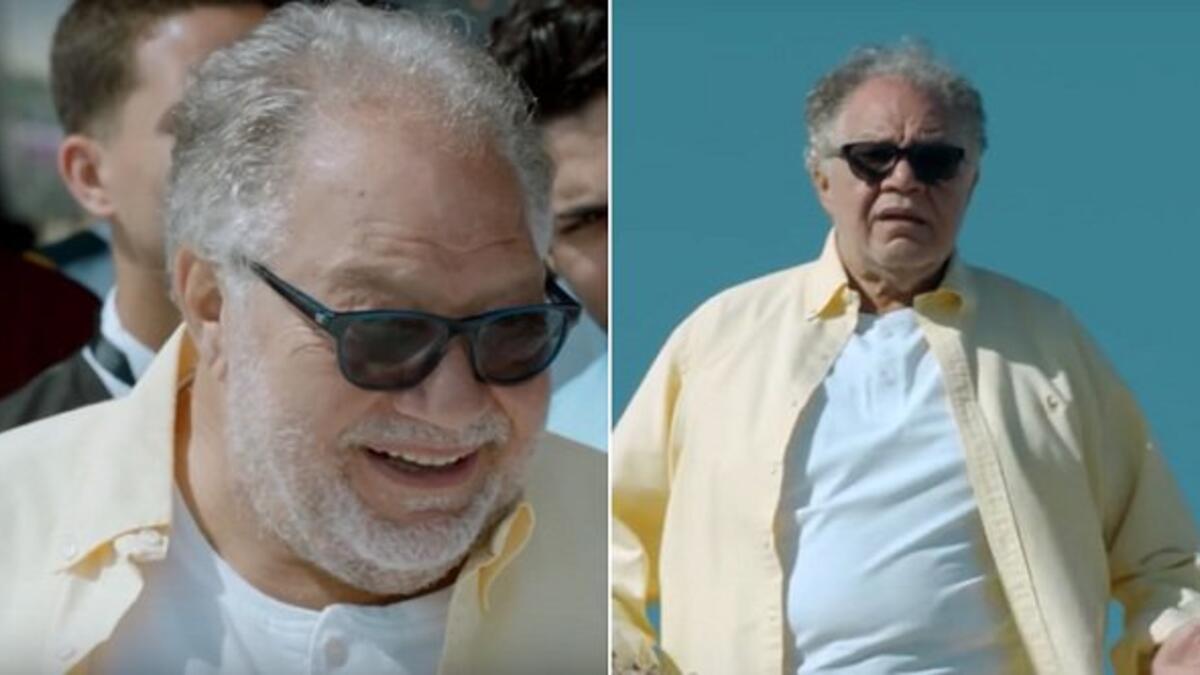 في الحلقة الخامسة من مسلسل بالحجم العائلي بطولة الفنان يحيى الفخراني، ظهر الفخراني في مشهد صور بنفس الفترة الزمنية مرة في شارب ولحية ومرة دونهما.