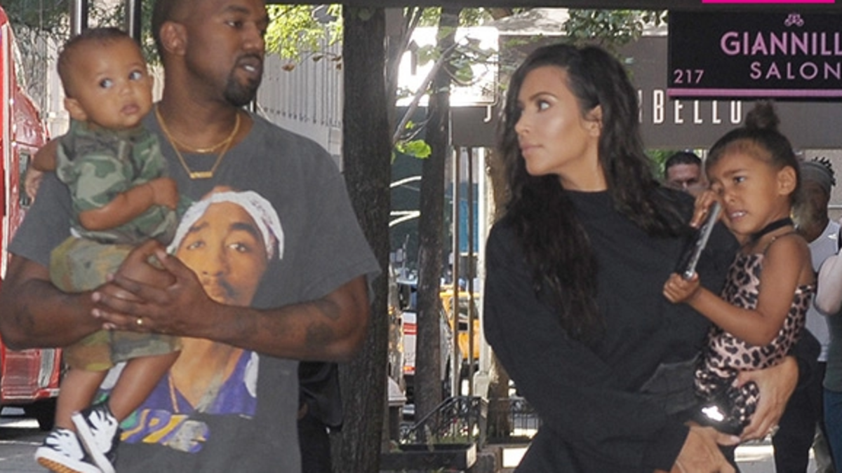 كيم كارداشيان (36 عامًا) وزوجها مغني الراب كانييه وست، ينتظران طفلهما الثالث عن طريق أم بديلة، وسبق لكيم الزواج من المنتج الموسيقي دامون توماس في عام 2000 ثم طلقا في 2004. ثم تزوجت من لاعب كرة السلة كريس همفري وتطلقا في2011 ولديها الآن طفلان: نورث وسانت.