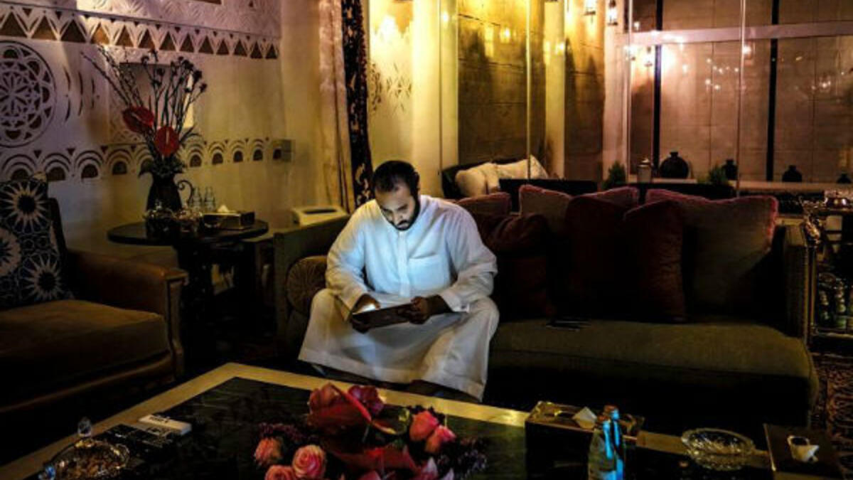 تم حجز 750 غرفة في ثمانية فنادق من فئة الخمس نجوم بالكامل للوفد السعودي.