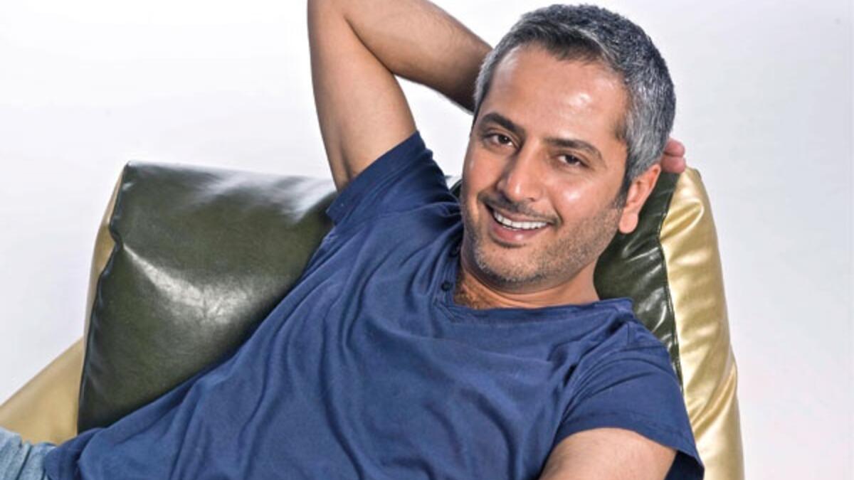 أعلن في أحد المرات انه ينوي الزواج بفتاة سعودية والعيش في الرياض، وصرح أن ما يهمه في شريكة حياته أن تكون ذكيّة عاقلة وحنونة ليعود بعد ذلك ويغير رأيه قائلاً " ان الزواج بعيداً عن مخططاته، وأنه قرر اليعيش حرّاً.