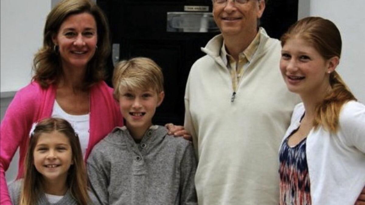 تزوج بيل غيتس من ميليندا فرينش في عام 1994م وأنجبا ثلاثة أطفال هم: جينفر كاثرين (1996)م، روري جون (1999)م، فيبي أديل (2002)م.