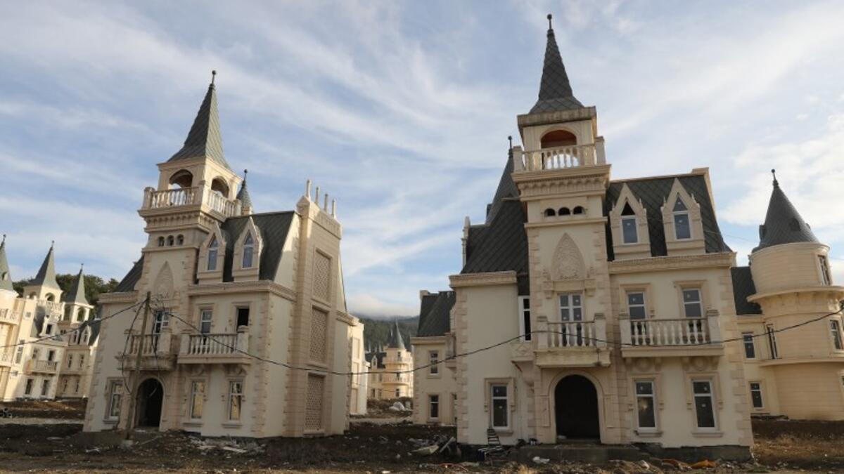 A photo shows hundreds of houses part of the Sarot Group's Burj Al Babas project  close to the town centre of Mudurnu in the Bolu northwestern region. 
Adem ALTAN / AFP