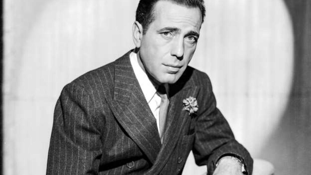 همفري بوغارت: توفي في 57 في 14 يناير 1957 يقال بسبب سرطان الحلق، وكانت كلمته الأخيرة: " لم يكن يجب أن أغير من السكوتش الى المارتيني"