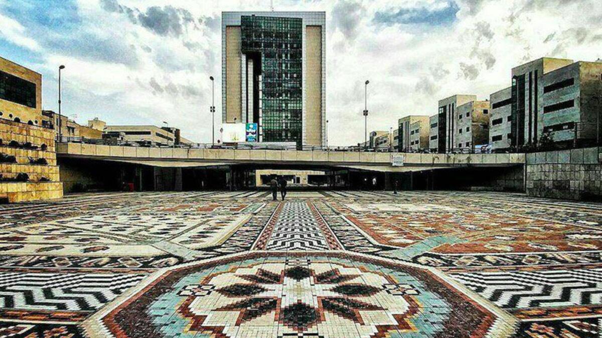 World’s largest mosaic carpet has turned into a major tourist attraction in Iran's city of Tabriz (Twitter)
