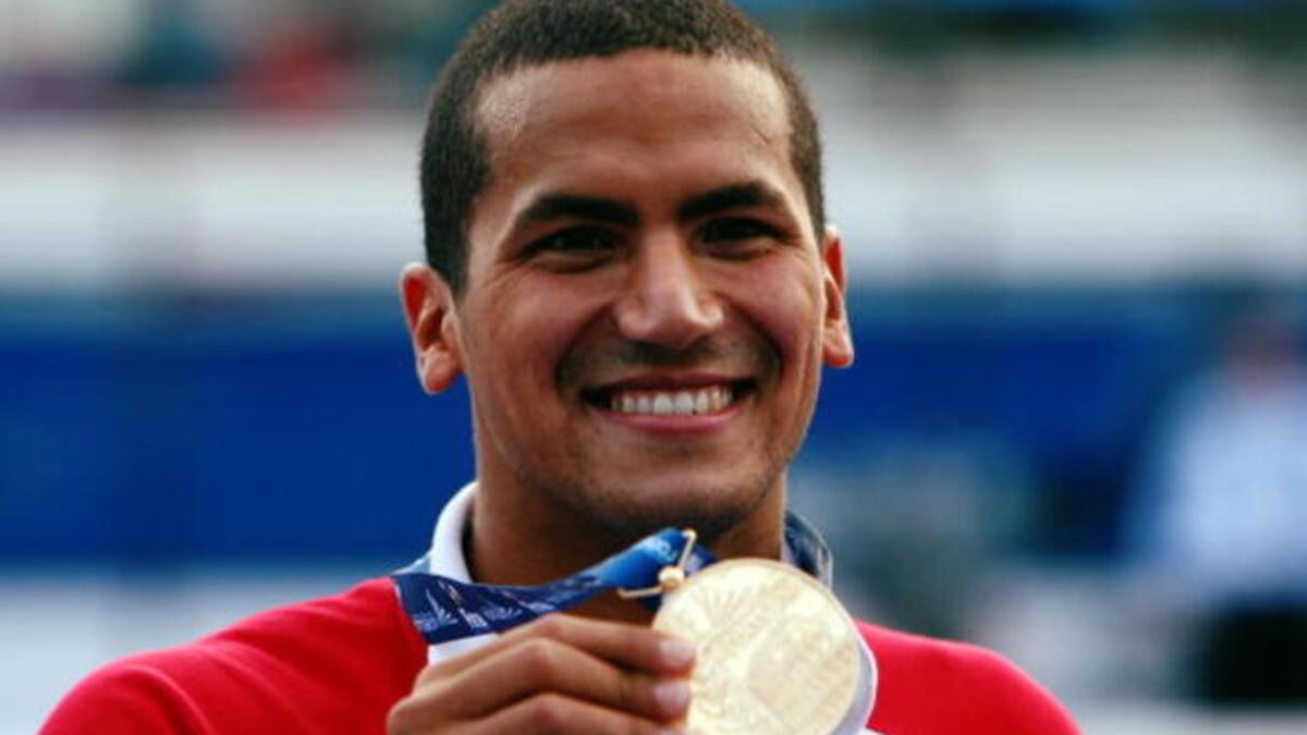 السباح التونسي أسامة الملولي: مهندس المعلوماتية والنجم الملقب بالقرش الأسمر وقرش قرطاج، نال الميدالية الذهبية في أولمبياد بكين 2008 (الذهبية الثانية في تاريخ تونس)، ويعود هذه المرة للمشاركة في سباقات 400 متر و1500 متر و10 كم.