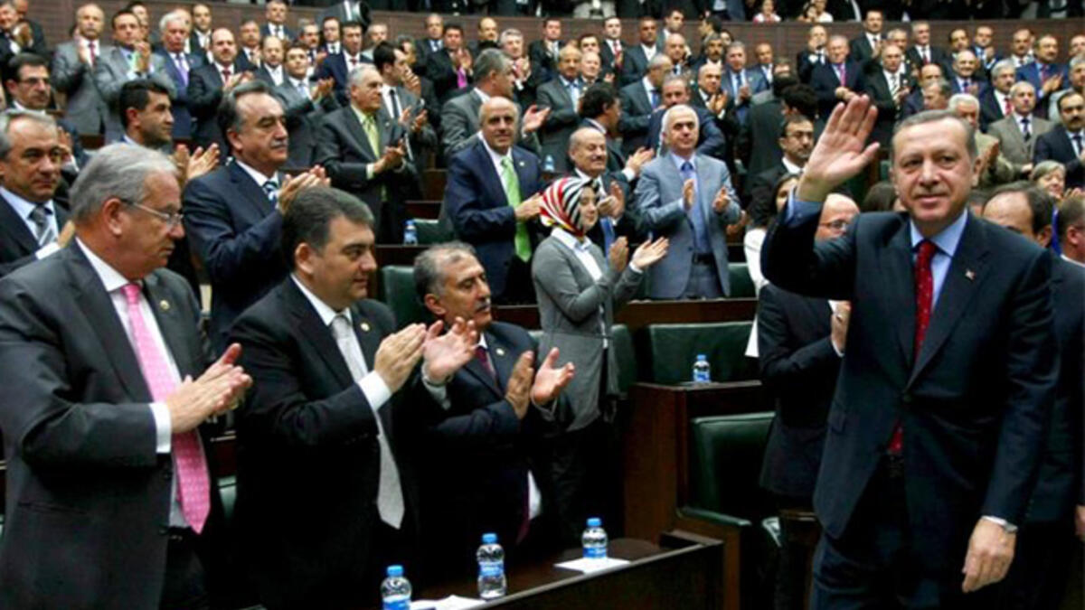 Erdogan’s name is not on the ballot this week, he only just began his five-year presidential term last August. What matters for this election is the parliament, and whether Erdogan’s AKP party can get a three-fifths majority there. To do this, the AKP must garner 330 out of 367 seats. Unlikely the polls suggest, but it’s not impossible.