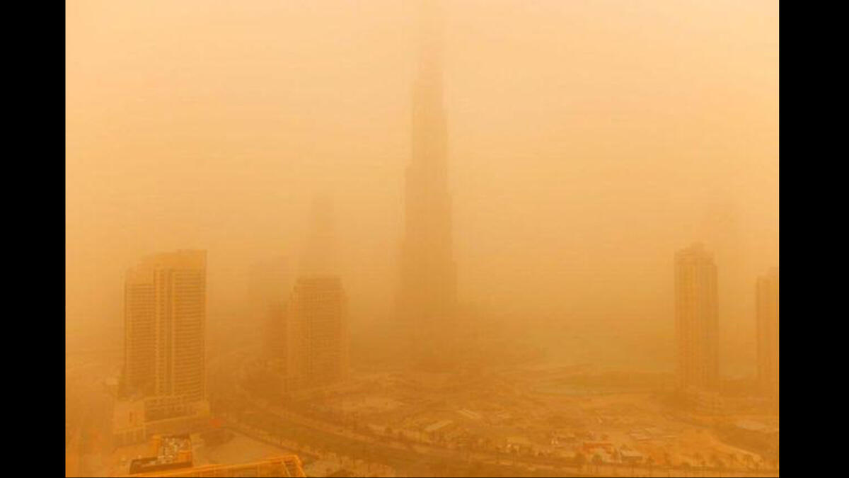 Dubai dust storm