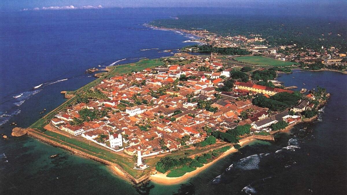 مدينة كالي الكولومبية، تتميز بمناخها المعتدل صيفًا إذ يساعد ارتفاع المدينة عن سطح البحر في اعتدال درجات الحرارة.