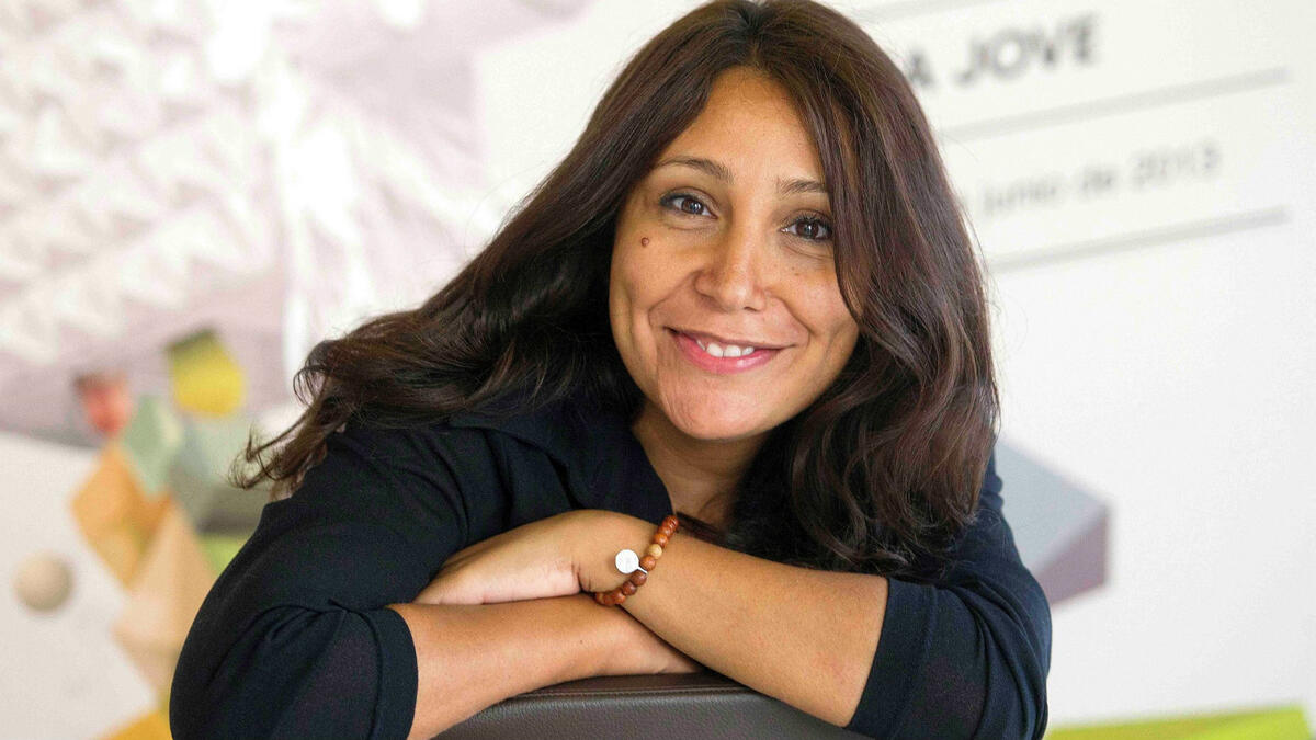 هيفاء المنصوري: أول مخرجة سينمائية سعودية، حاصلة على عدة جوائز عالمية أهمها من مهرجان البندقية السينمائي عن فيلمها (وجدة) وجائزة أفضل فيلم وثائقي في مهرجان مسقط السينمائي.