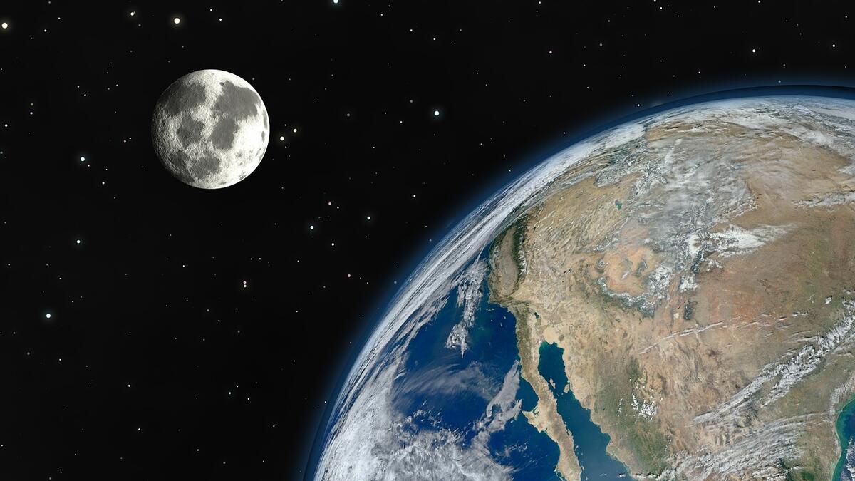 no poor people on the moon