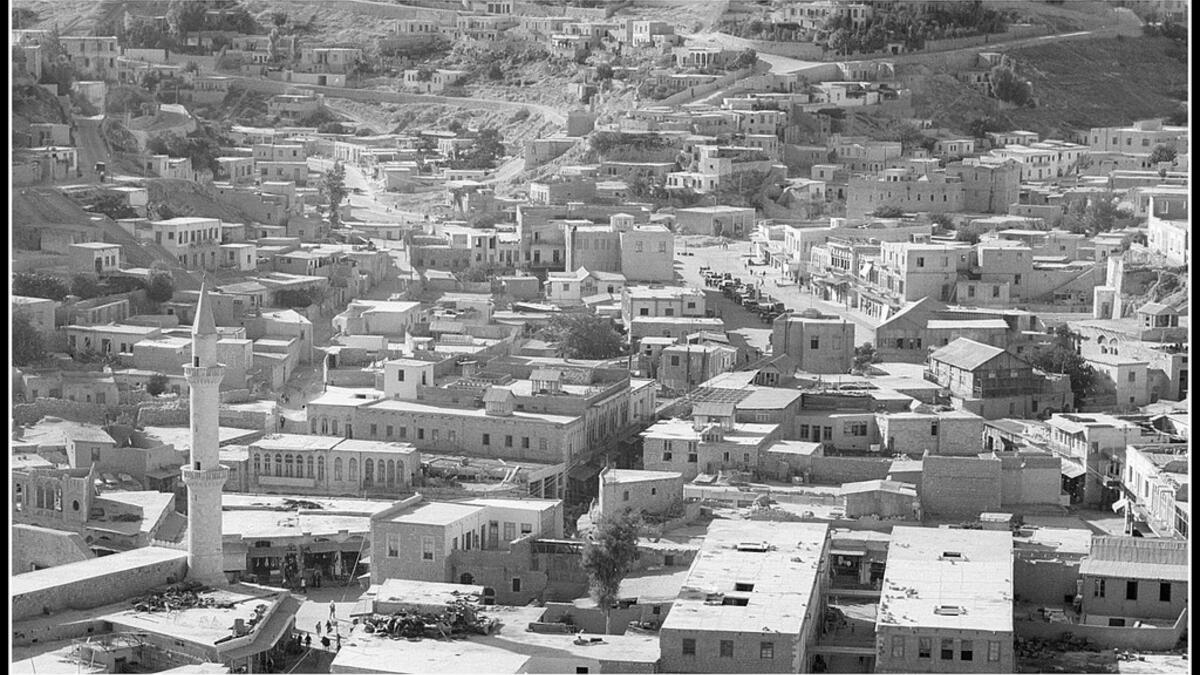 This Photo Shows the capital Amman in 1940, Today ,the road at mid right is called King Faisal St, leading to King Talal road. (flickr.com)