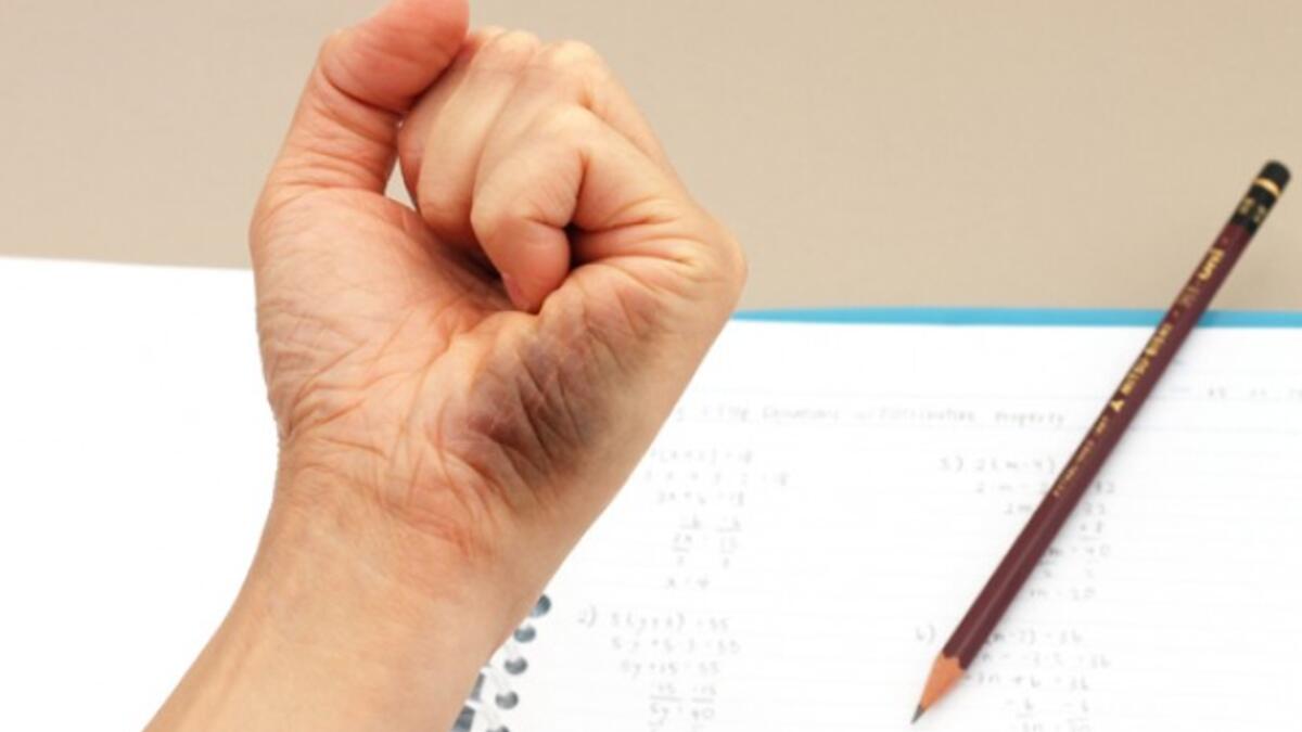 Arabic and Hebrew are the only major scripts written right-to-left. But Hebrew characters are formed left-to-right, so that leaves only Arabic (including Urdu and Persian) as fully favoring lefties! This means no smeared ink for southpaws, and somehow the right-handed Arabs seem to cope.