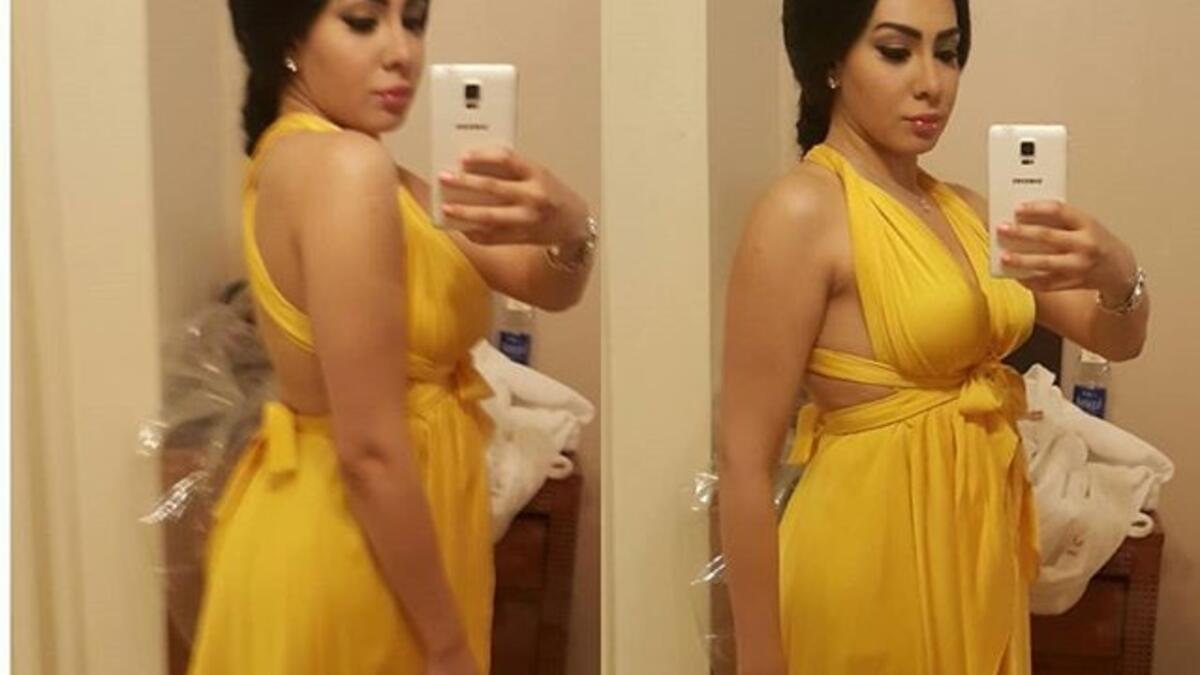 فاجأت الفنانة ميرهان حسين جمهورها بوزنها الزائد الذي ظهرت به في إطلالتها الأخيرة عبر «إنستجرام» وأظهرت الصور التي نشرتها ميرهان استعدادها لحضور حفل افتتاح برنامج “نينجا وارير”، حيث ظهرت بفستان طويل أصفر اللون وضيق مما أظهر وزنها الزائد وبالأخص عند منطقة البطن.