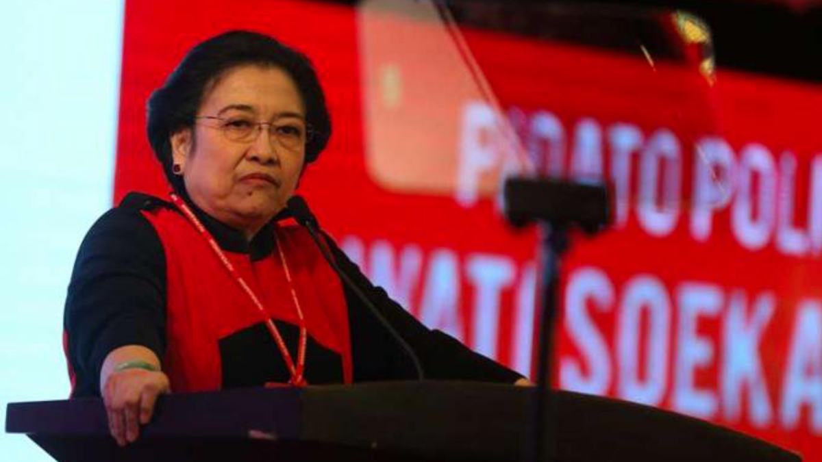 Megawati Sukarnoputri served as President of Indonesia from 2001-2004. She is currently leader of the Indonesian Democratic Party of Struggle, one of the largest political parties in Indonesia.