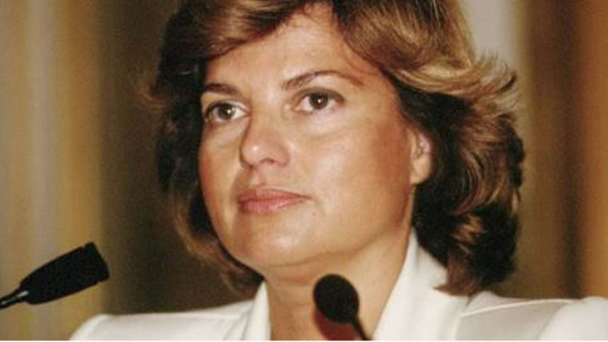 Tansu Çiller was the 30th Prime Minister of Turkey. Born in Istanbul in 1946, Çiller graduated from the School of Economics at Robert College in Turkey and received her PhD from the University of Connecticut.