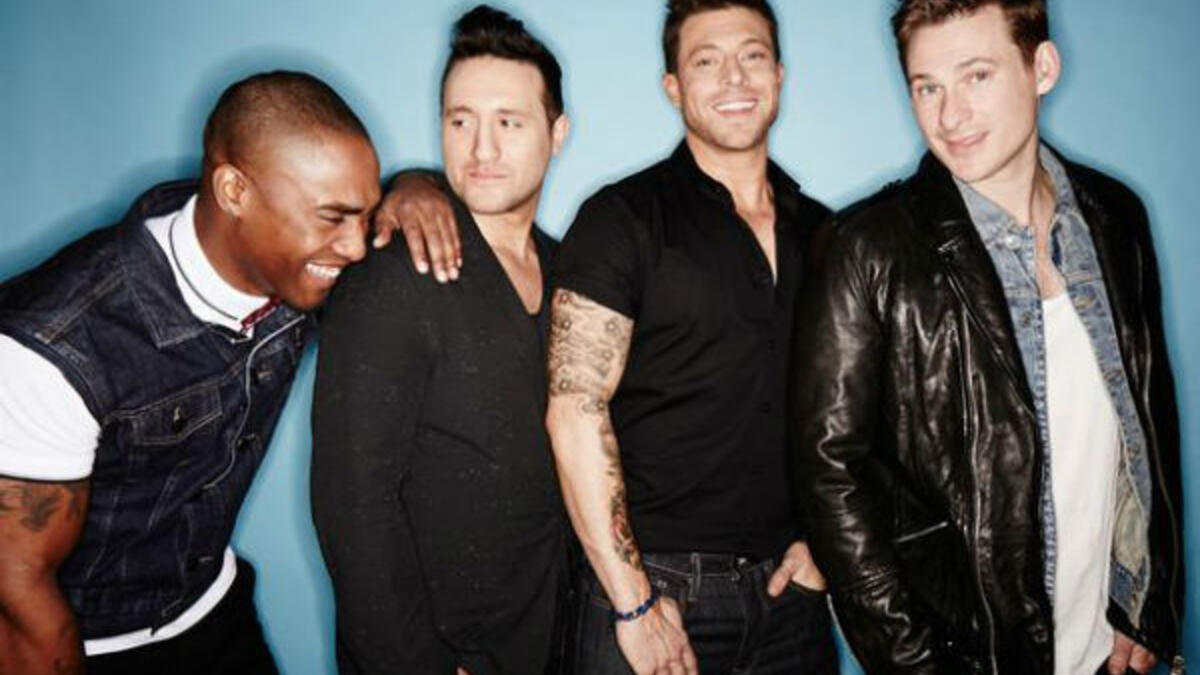 فريق بلو: تبذير أعضاء الفرقة على مختلف الوسائل الترفيهية جعلهم يعلنون إفلاسهم مرتين الأولى عام 2010 والثانية عام 2013 بالرغم من أنهم بعد أن جمعوا ما يقارب الـ115 مليون دولار خلال شهرتهم