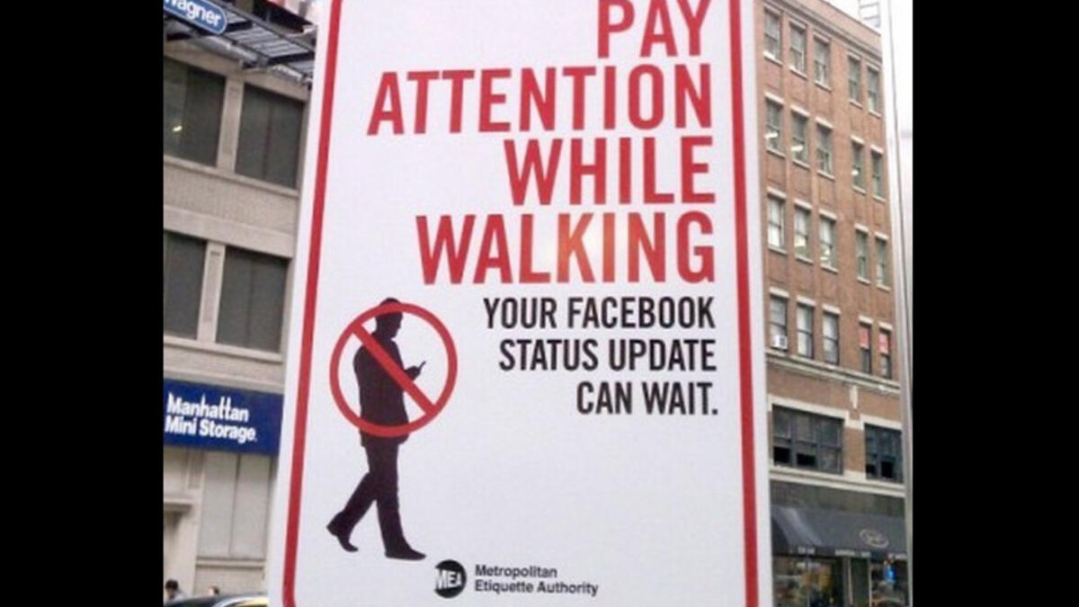 A&E smartphones pedestrian accidents