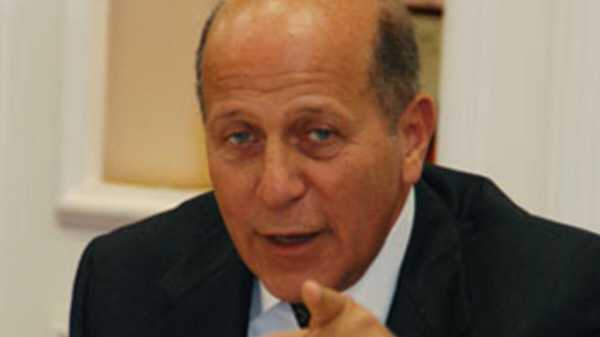 Ahmed Al-Maghrabi, Former Minister of Housing: His present wealth has been estimated at 17 billion Egyptian pounds, topping up a healthy 4 billion pounds sum he brought to his post initially.