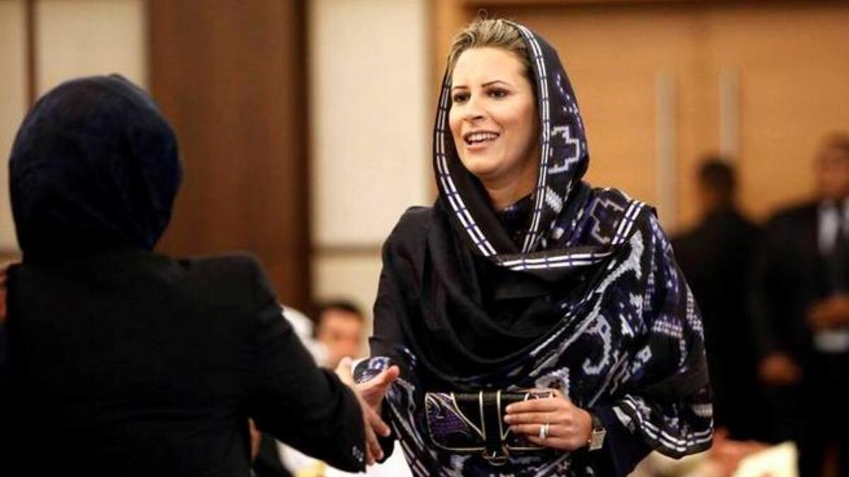 زوجة القذافي الثانية صفية وابنتها عائشة تملكان حصصا في العديد من محلات الملابس النسائية والتي تمولها عائدات النفط الليبي.