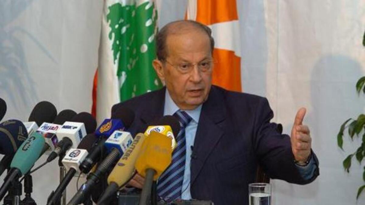 The future's bright, the future's orange? Will her hair-raising senior marriage carry her through her twilight
years, or will she try for '10'? WHO? Sabah, as Lebanon's darling, might want to try a man at the heart
of Lebanese politics: She did once receive a rose & a phonecall from General Aoun.