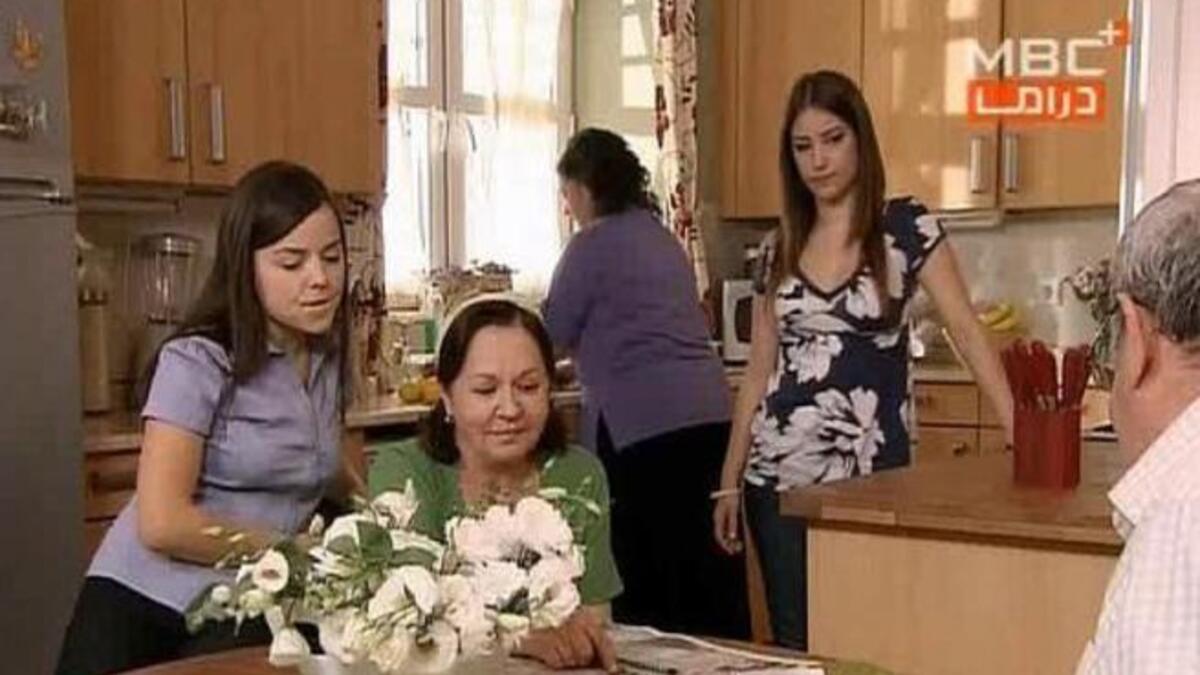 تشكل قصص الخدم دراما منفصلة عن الحبكة الرئيسية في المسلسلات التركية عموما.