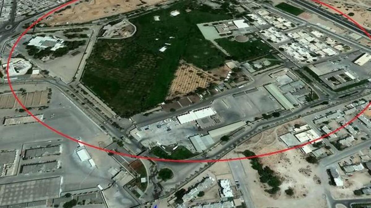 Where is Gaddafi? In yet another large-scale head-hunt, we are reminded already of OBL's compound, here. Speculation has
mounted over where Gaddafi is hiding- neighboring African countries are suggested- 
or vast areas of desert in Libya. Gaddafi does not have the courage to commit suicide, we are told.