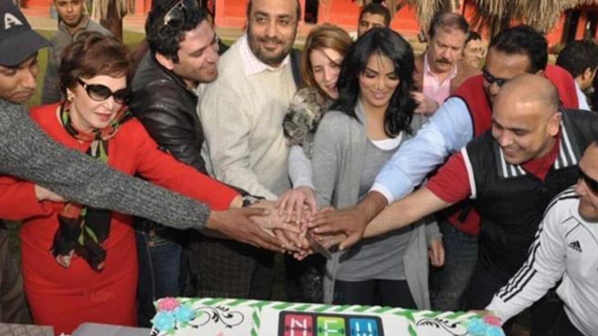 حورية فرغلي وحسن الرداد في نظرية عمتي