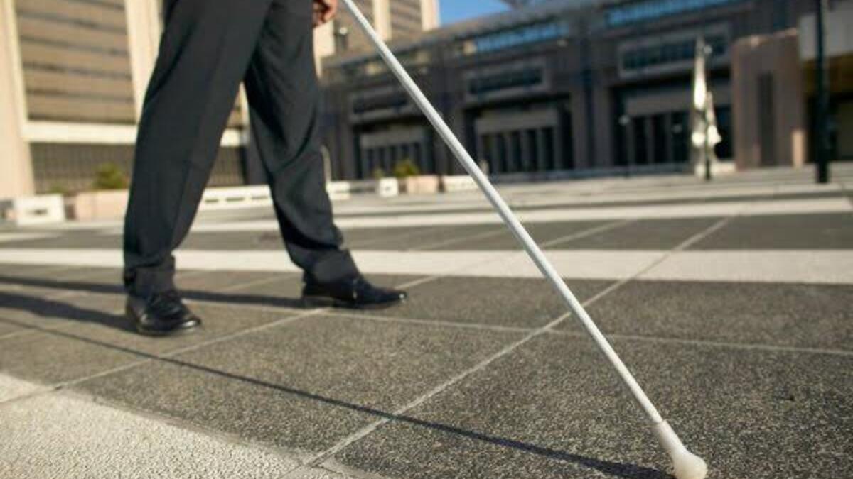 "اذا شفت اعمى طبو .. مانك ارحم من ربو .." وهو مثل سوري يشار فيه إلى ترك أي محتاج بل  وزيادة حمله، بدعوى أن الله ارحم به!