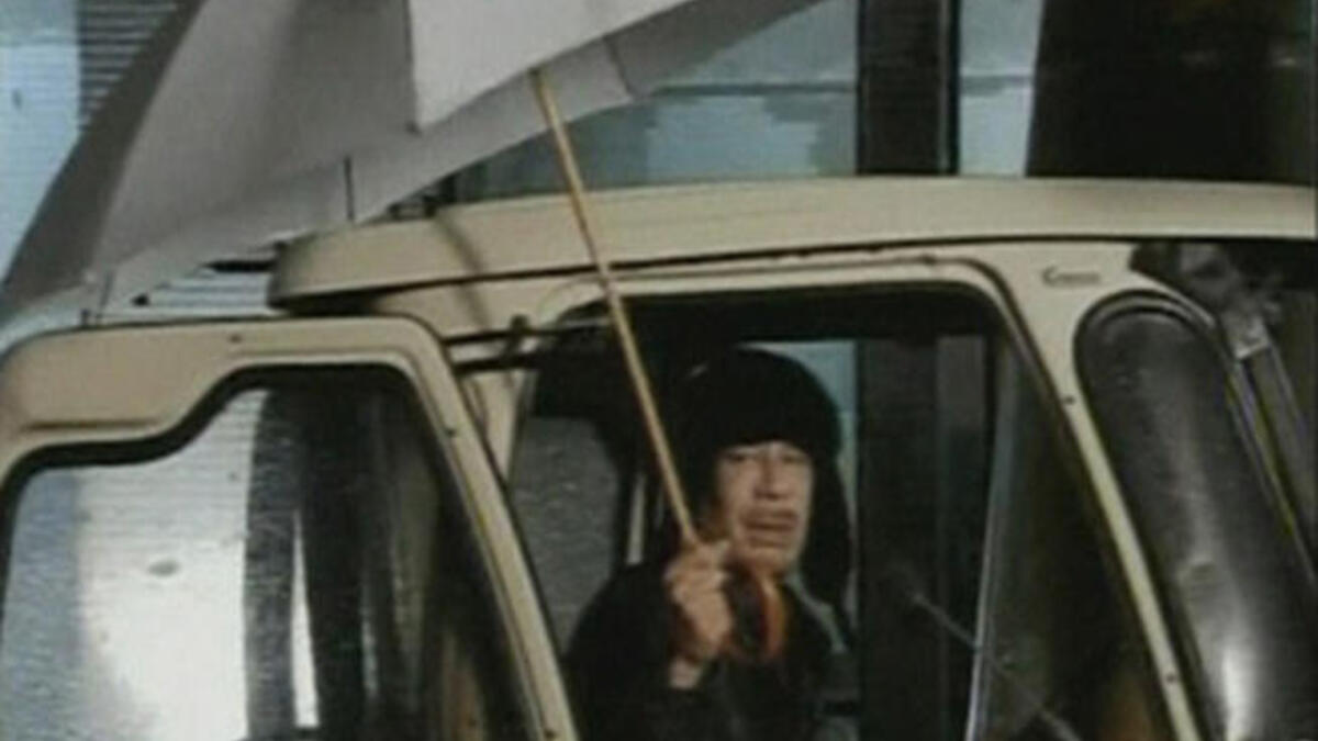 In the 1st speech of the month, most surreal appearance -blink and you might have missed it- in 15 second abbreviation of what could have been spun out had the weather conditions been right, he stands under an umbrella by his ‘Tuk Tuk’(rickshaw).