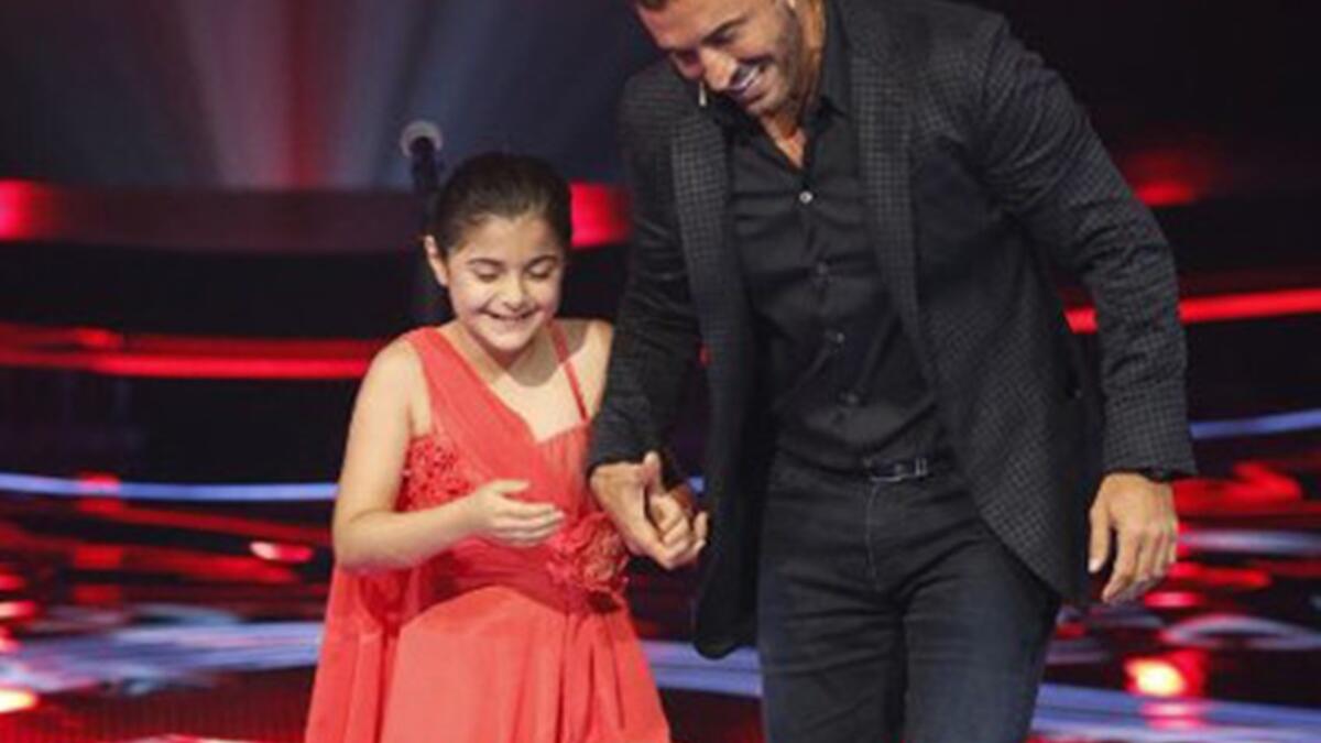 منذ اللحظة التي تم فيها اعلان اسم الفنان كاظم الساهر في لجنة تحكيم البرنامج اعتبر البعض ان الساهر اسم كبير لا يليق في البرنامج وأن الأطفال لا يفهموا الفن الذي يقدمه القيصر وبالتالي لن يكون هدف لهم إلا ان الحقيقة كانت مفاجئة فكان القيصر هو الـidol للعديد منهم.