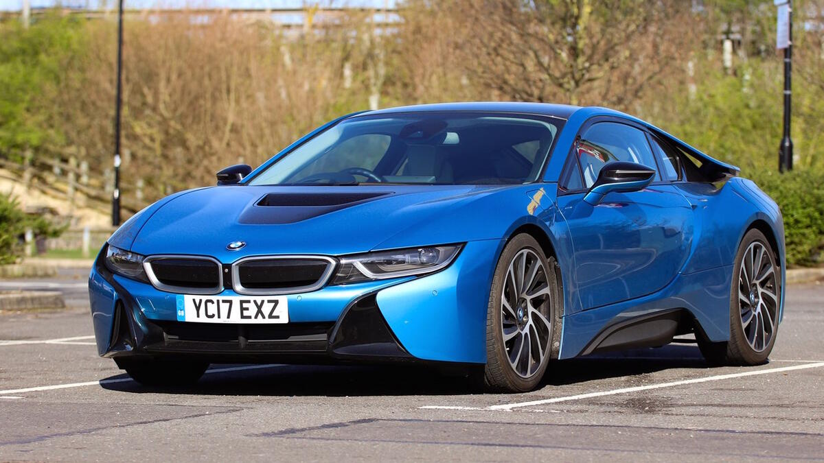 بي إم دبليو آي 8 (BMW i8)