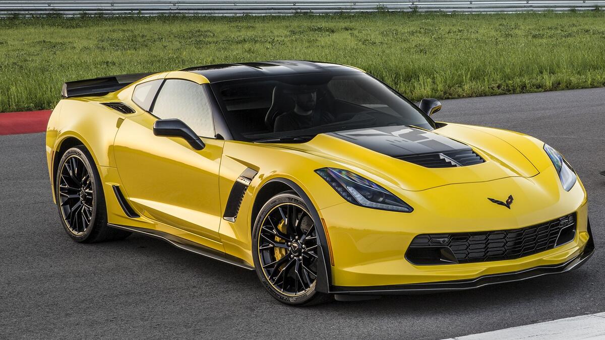 المركز الثاني: كورفيت سي 7.آر (Corvette C7.R)