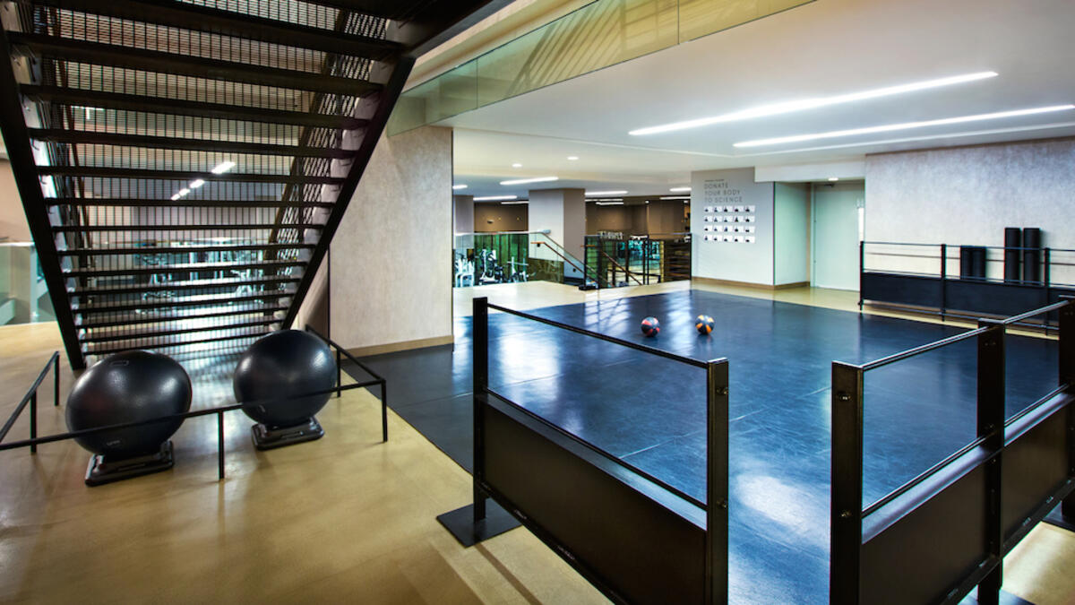 4- نادي إيكوينوكس في نيو يورك (E At Equinox) وتقدر قيمة اشتراكه بقرابة 21 ألف دولار سنوياً.