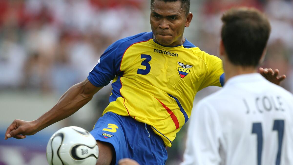 المدافع الإكوادوري إيفان هورتادو: شارك في 168 مباراة دولية ما بين عامي 1992 و2014 (22 عاماً و143 يوماً).