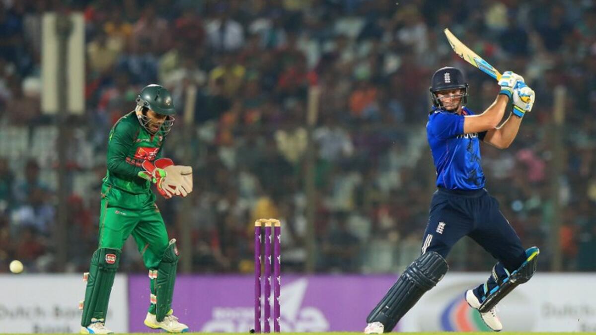 2- الكريكيت: لها عشاق يتجاوز عددهم الـ 2.5 مليار نسمة يتوزعون في آسيا واستراليا والمملكة المتحدة.