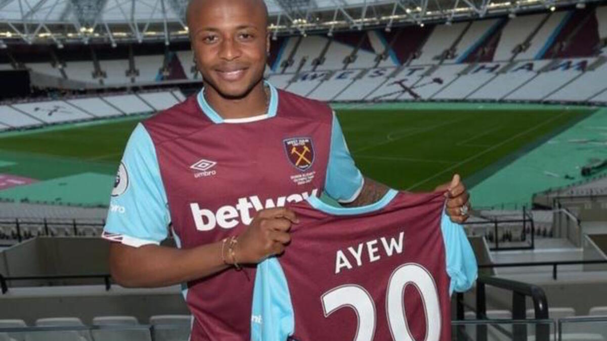 المركز العاشر - الجناح الغاني أندريه آيوو: انتقل من سوانزي سيتي إلى ويست هام يونايتد صيف عام 2016 مقابل 20.5 مليون جنيه استرليني.