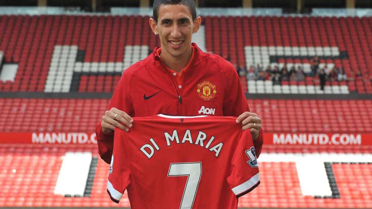 المركز الثالث: الجناح الأرجنتيني آنخيل دي ماريا (من ريال مدريد إلى مانشستر يونايتد مقابل 59.7 مليون جنيه استرليني)