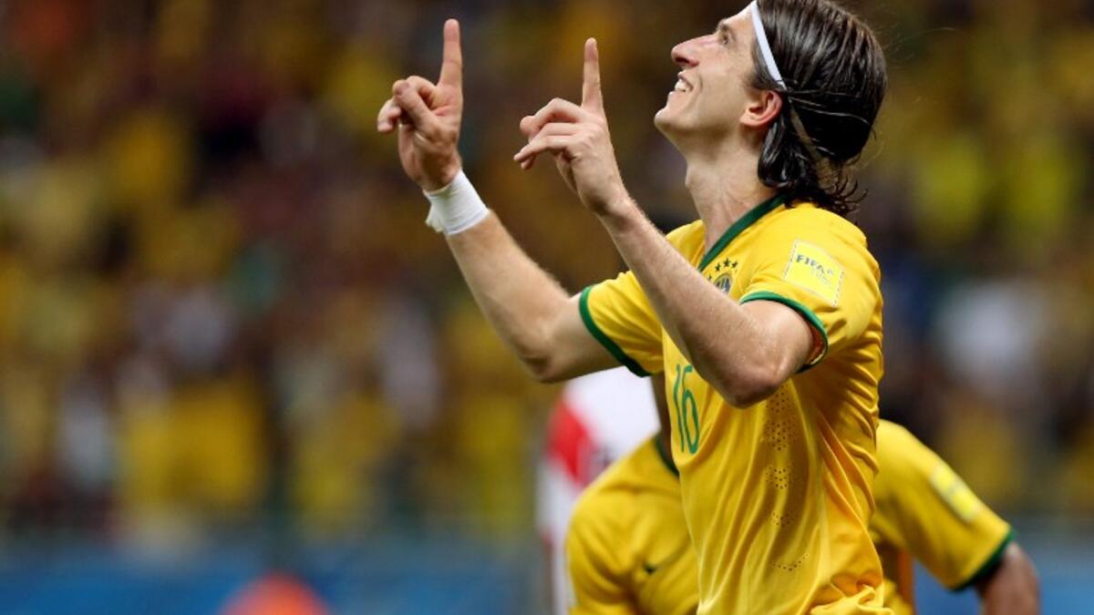 الظهير البرازيلي فيليبي لويس: انتقل من أتلتيكو مدريد إلى تشلسي عام 2014 مقابل 15.8 مليون جنيه