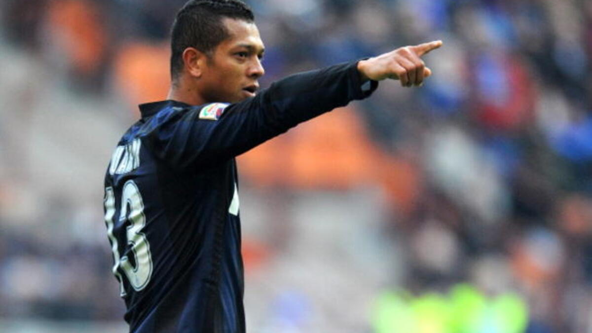 لاعب الوسط الكولومبي فريدي غوارين (إنتر) - الأندية المهتمة: تشلسي وساوثامبتون.