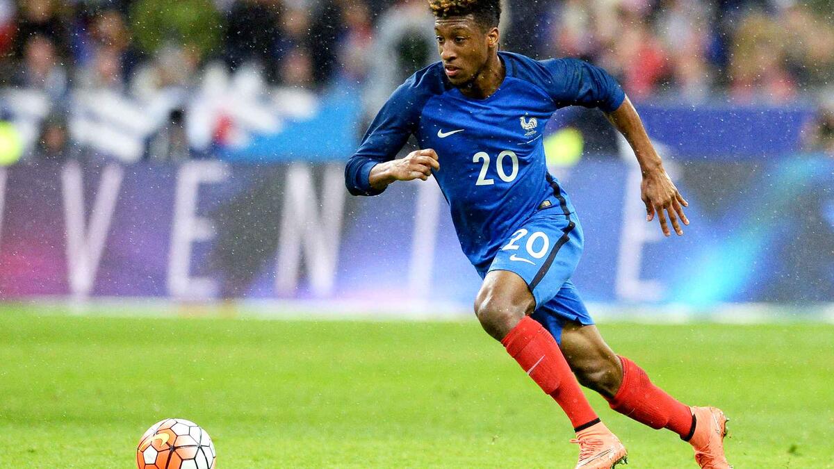 الجناح الفرنسي كينغزلي كومان (19 عاماً): حصد 9 ألقاب مع باريس سان جيرمان ويوفنتوس وبايرن ميونخ رغم صغر سنه، يتميز بسرعته وتسارعه ومهاراته الفنية، يستطيع اللعب على الجناحين وفي الوسط، سيعتمد عليه المدرب ديدييه ديشان كاحتياطي في الغالب.