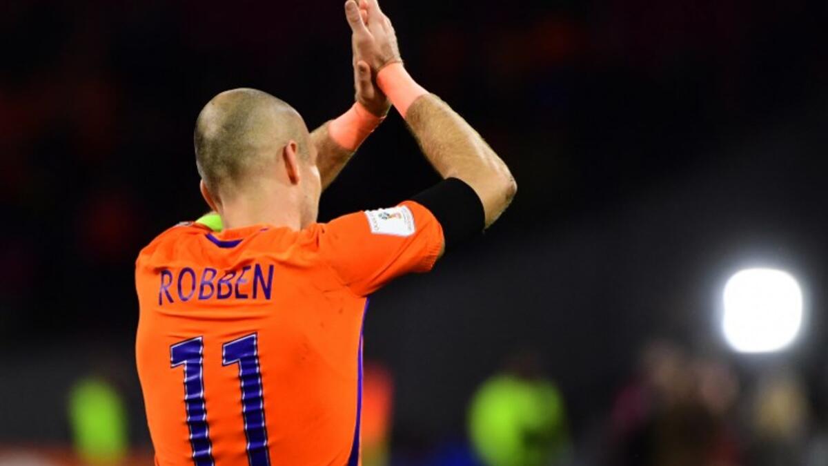 الجناح الأيسر: الهولندي آريين روبن