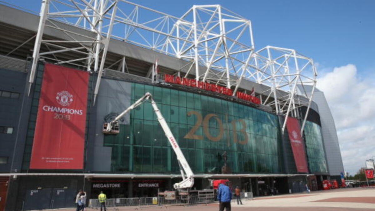 ملعب أولد ترافورد في مانشستر