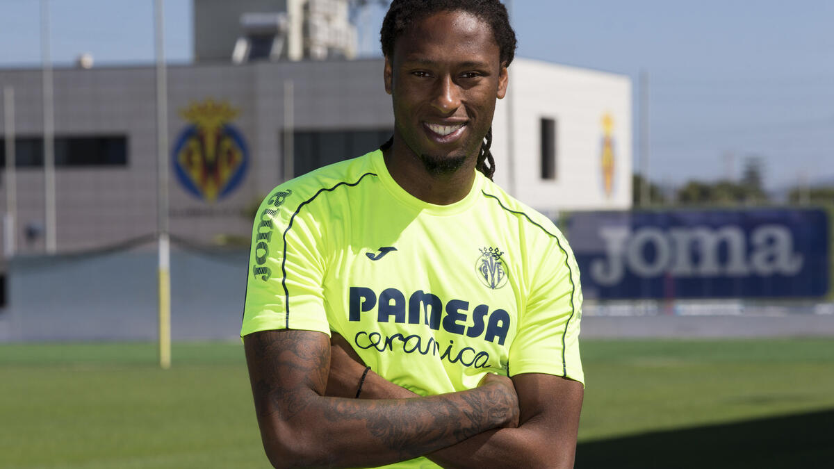 المدافع البرتغالي روبن سيميدو (فياريال): تطور أداؤه صاحب الـ 23 عاماً مع سبورتينغ لشبونة الموسم الماضي، ولعب 24 مباراة قدم خلالها أداءً قوياً، كما تألق مع منتخب بلاده في كأس أمم أوروبا تحت 21 عاماً. سيعول عليه فريق الغواصات من أجل العودة للطريق الصحيح.