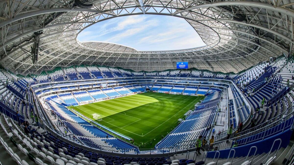 سامارا آرينا في سامارا: يتسع لـ 44,807 متفرجاً.